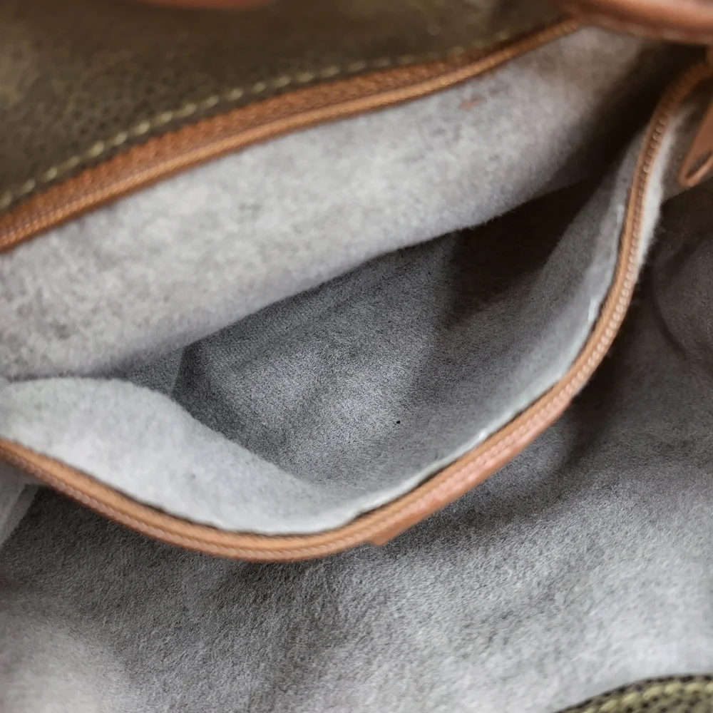 Burberrys leather vintage England check crossbody shoulder bag..authentic ! - Picture 8 of 16